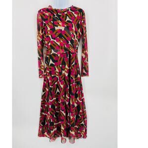 Isle by Melis Kozan S pink geometric mesh dress